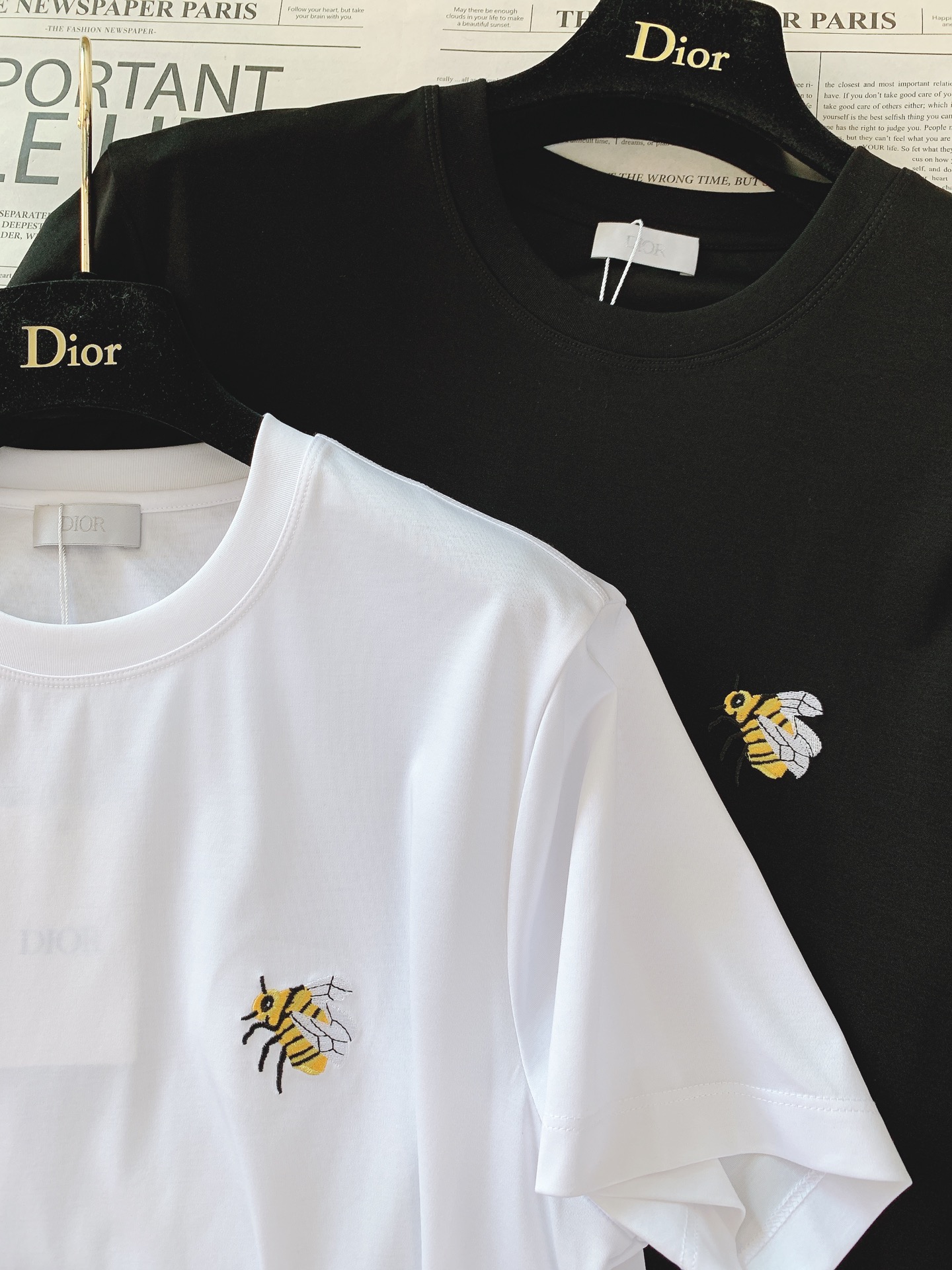 Dior Homme 迪奥·桀傲 2026SS春夏新品自然花卉蜜蜂短袖。法式轻奢限定款，把自然美学穿在身