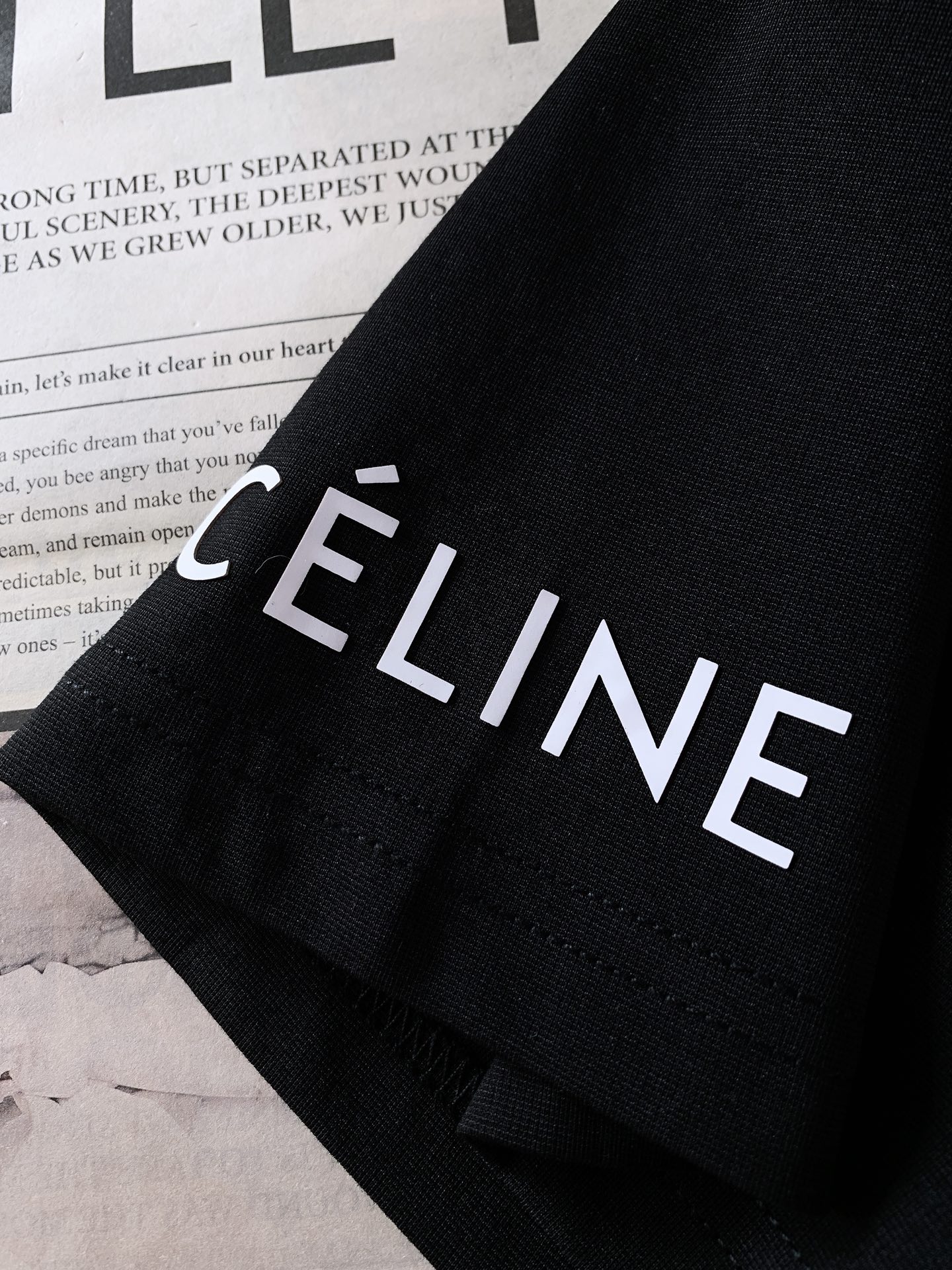 Celine 赛琳 2026SS春夏新品法式经典短袖👕永不过时的极简大牌基础款，拿捏法式松弛美学。精选精