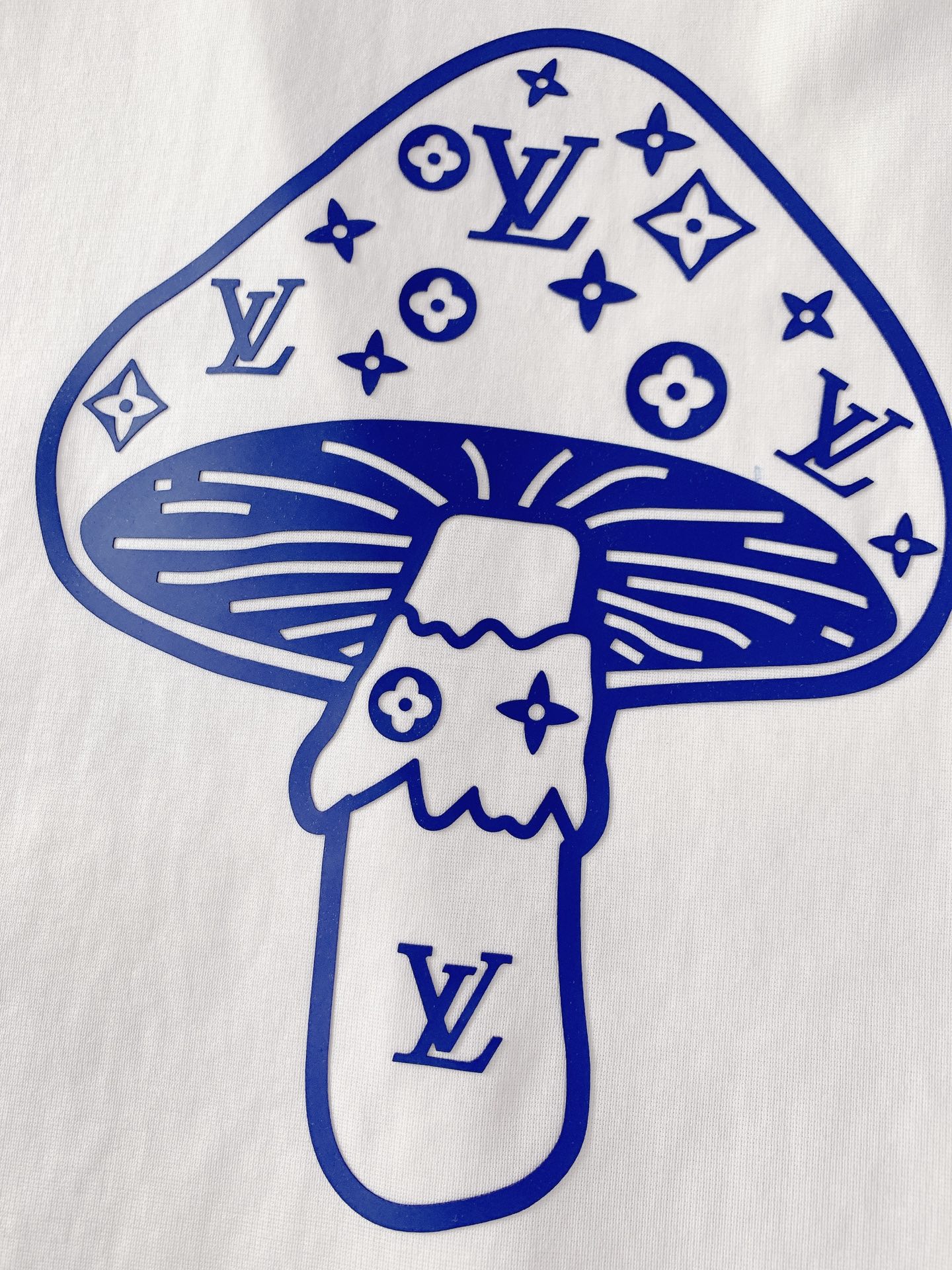 LouisVuitton 路易威登 2026SS春夏新品 创意蘑菇老花短袖奢牌经典力作，趣味与高级感兼具