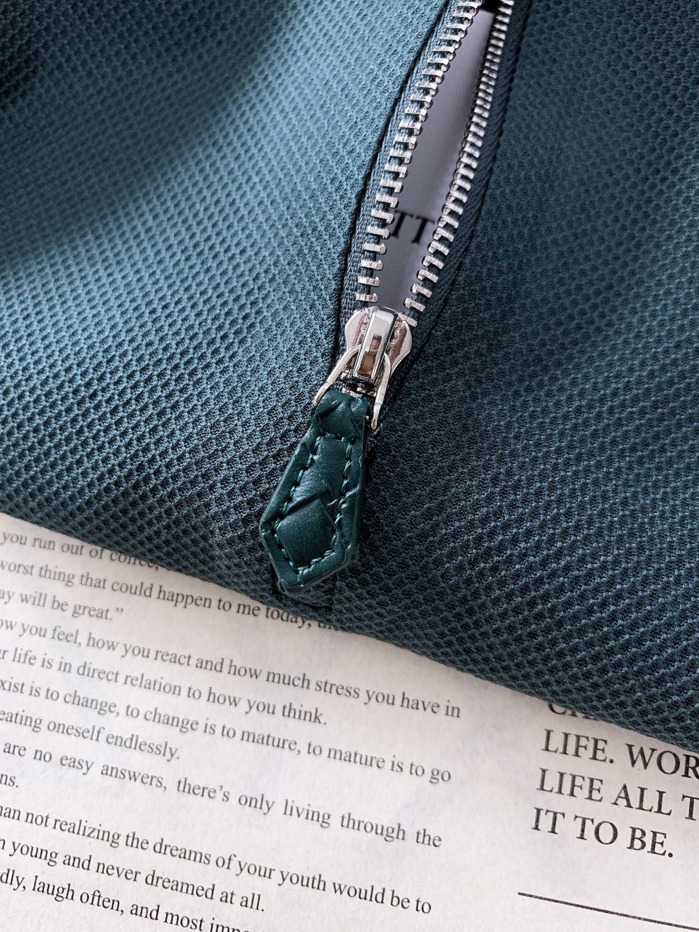 Bottega Veneta 葆蝶家 2026SS春夏新品翻领POLO短袖材质 材质 65%棉 10%桑