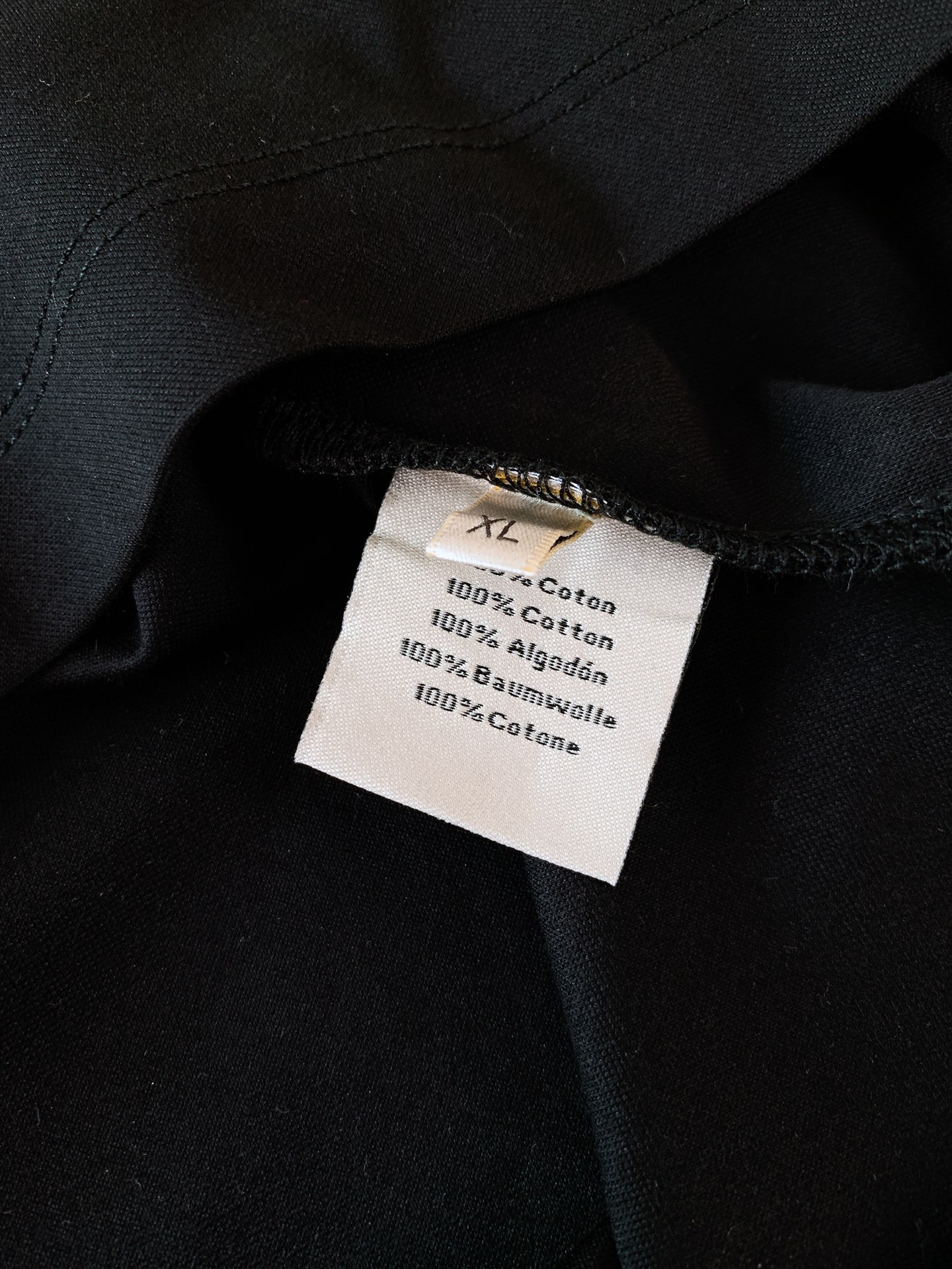 Hermès 爱马仕 2026SS春夏新品 彩绘骏马短袖。法式轻奢气质款，极简版型搭配艺术骏马印花，高级