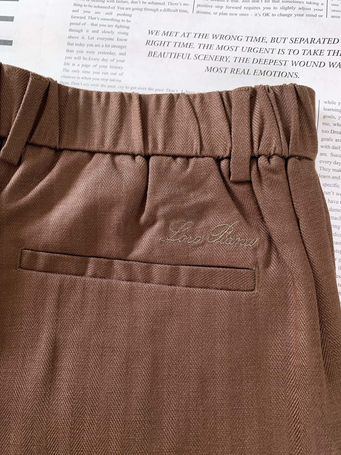 LoroPiana L.P SS早春新品意式轻奢肌理休闲裤👖Loro Piana经典爆款，解锁松弛高级穿