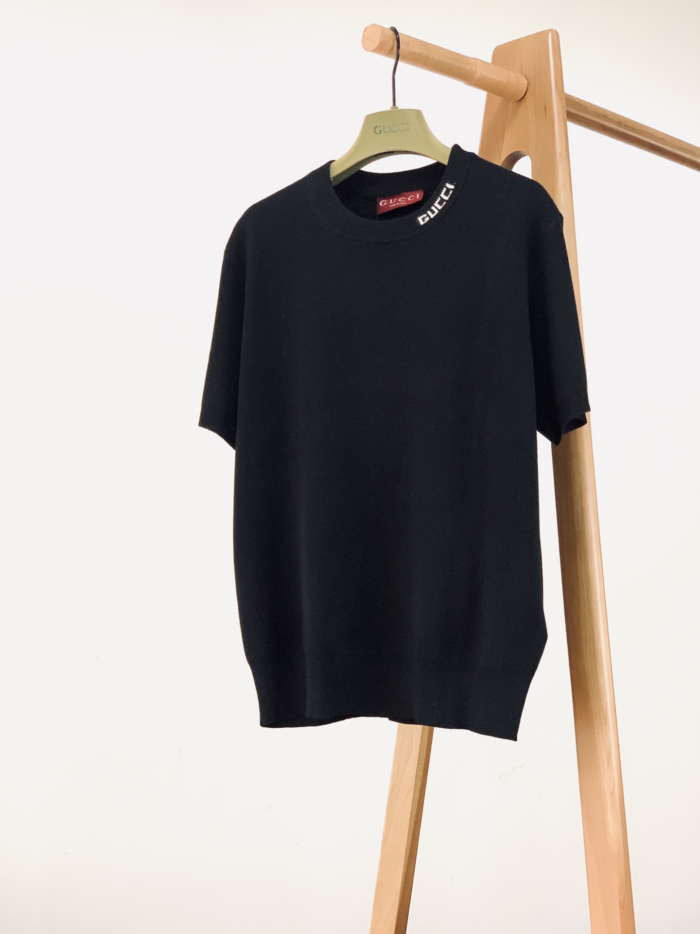 Gucci 古驰 2026SS春夏新品Lido系列领口嵌花针织短袖👕夏季人气力作，取材意大利海岸夏日灵感