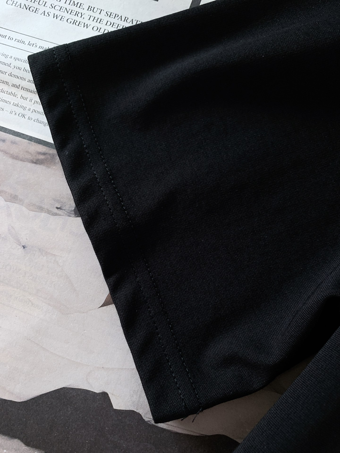 Thom Browne 汤姆·布朗 2026SS春夏新品 经典小狗标识短袖TB年度刚需爆款，简约轻奢自带