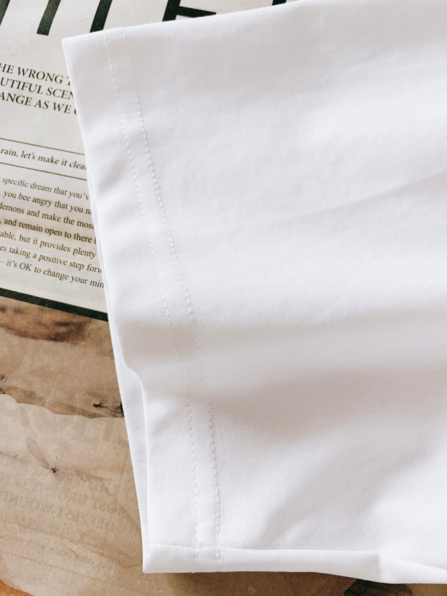 Moncler 蒙口 2026SS春夏新品拼色徽标短袖｜夏日轻奢刚需单品自带高级简约的户外轻奢气质。精选