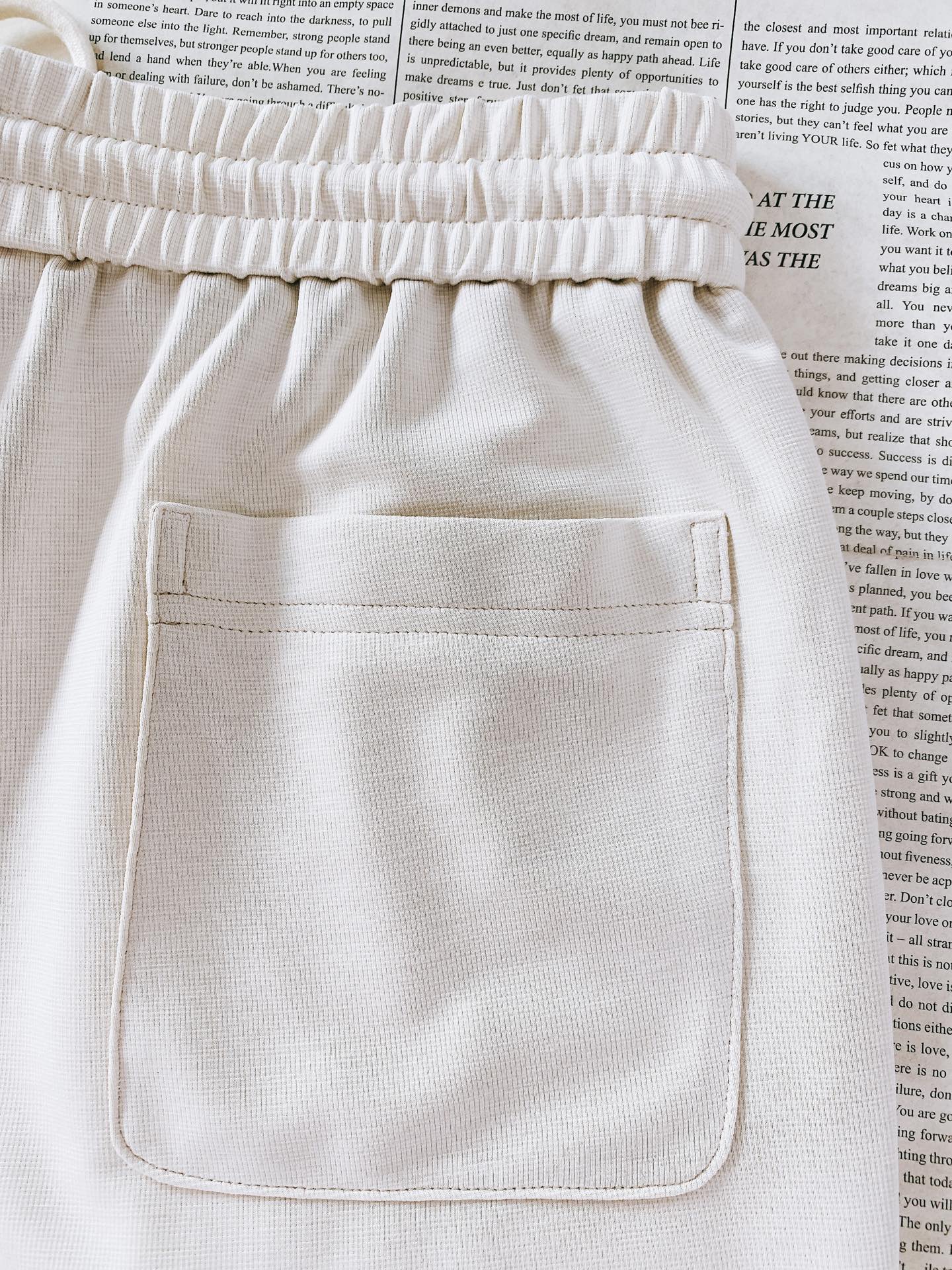 Brunello Cucinelli 布鲁奈罗.库奇内利 2026SS早春新品BC意式肌理休闲裤。高阶经