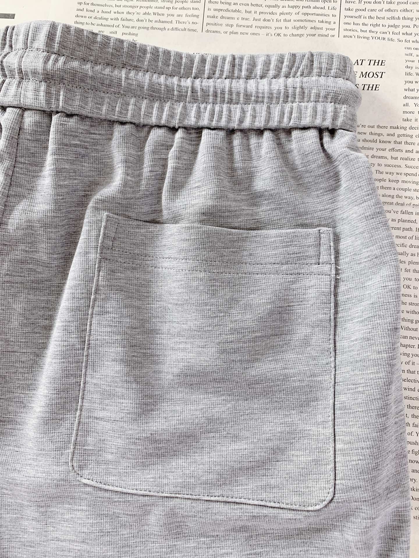 Brunello Cucinelli 布鲁奈罗.库奇内利 2026SS早春新品BC意式肌理休闲裤。高阶经