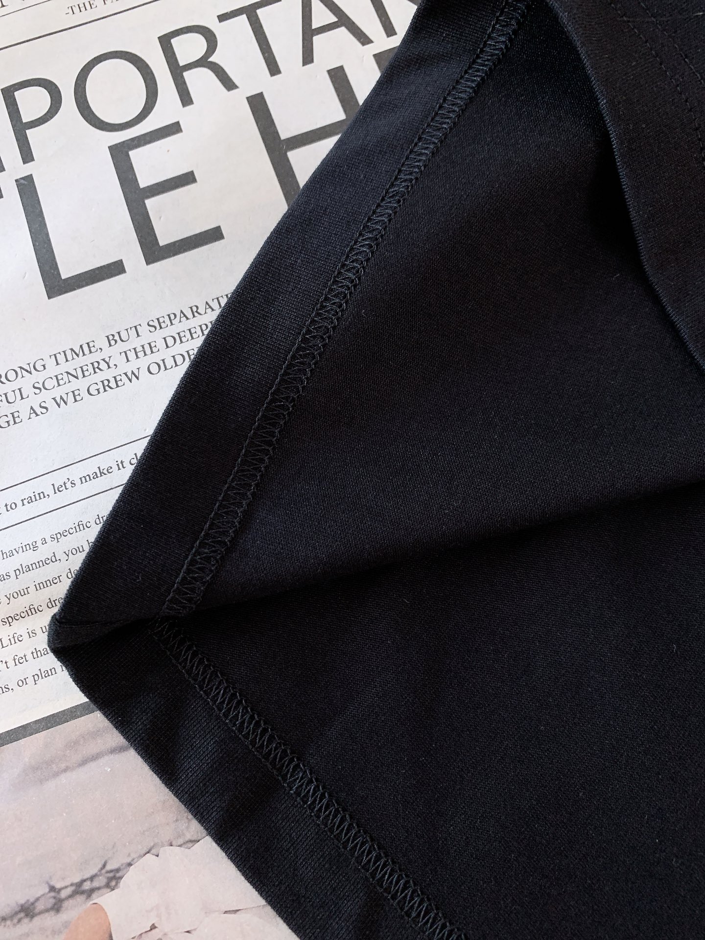 Fendi 芬迪 2026SS春夏新品经典小怪兽T恤，人气爆款持续出圈！高支纯棉透气舒适，夏日上身清爽无