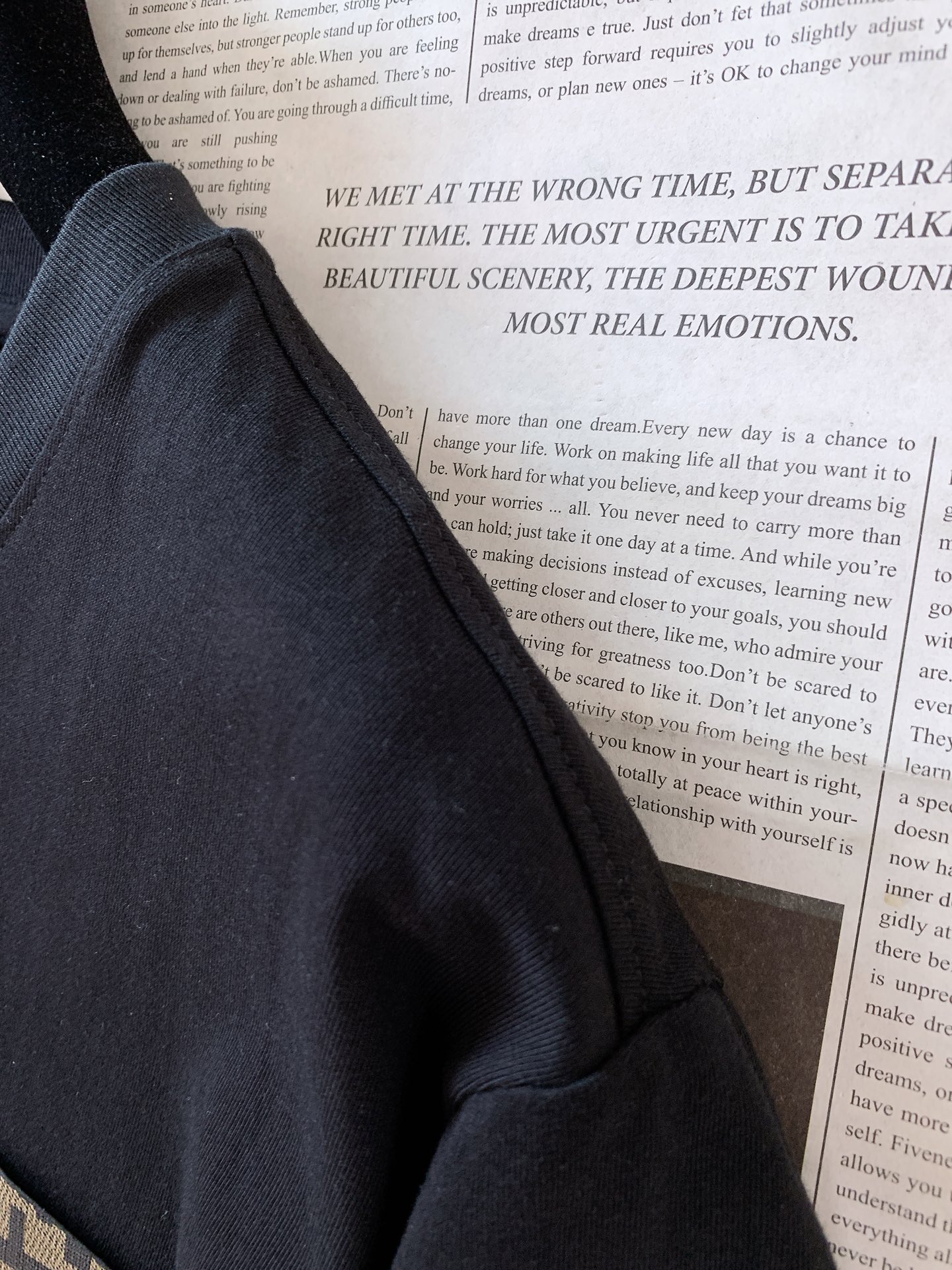 Fendi 芬迪 2026SS春夏新品经典小怪兽T恤，人气爆款持续出圈！高支纯棉透气舒适，夏日上身清爽无