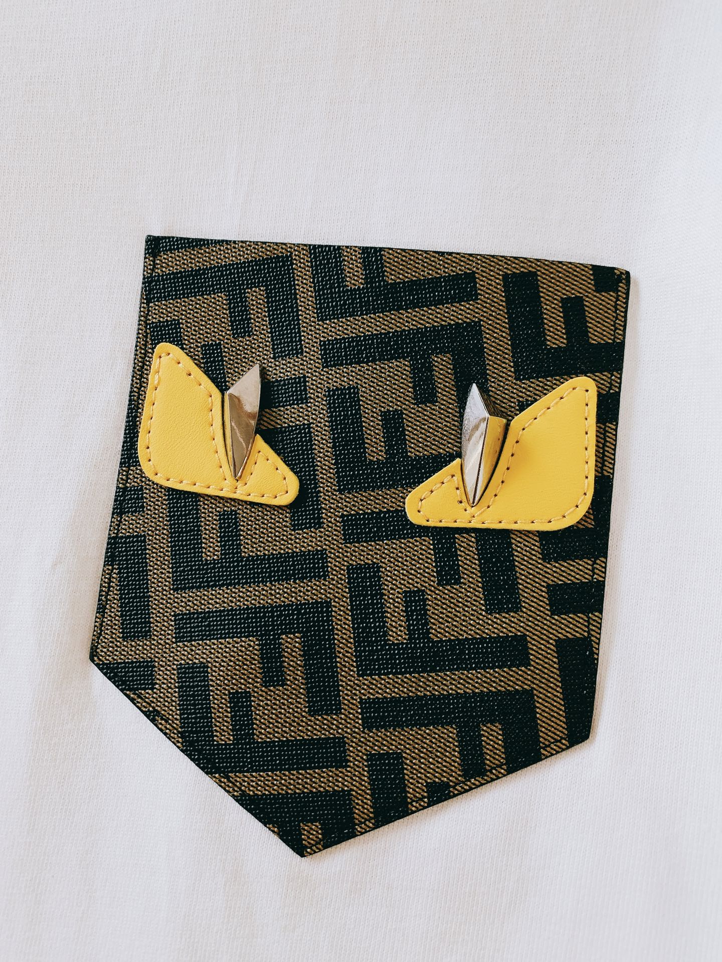 Fendi 芬迪 2026SS春夏新品经典小怪兽T恤，人气爆款持续出圈！高支纯棉透气舒适，夏日上身清爽无