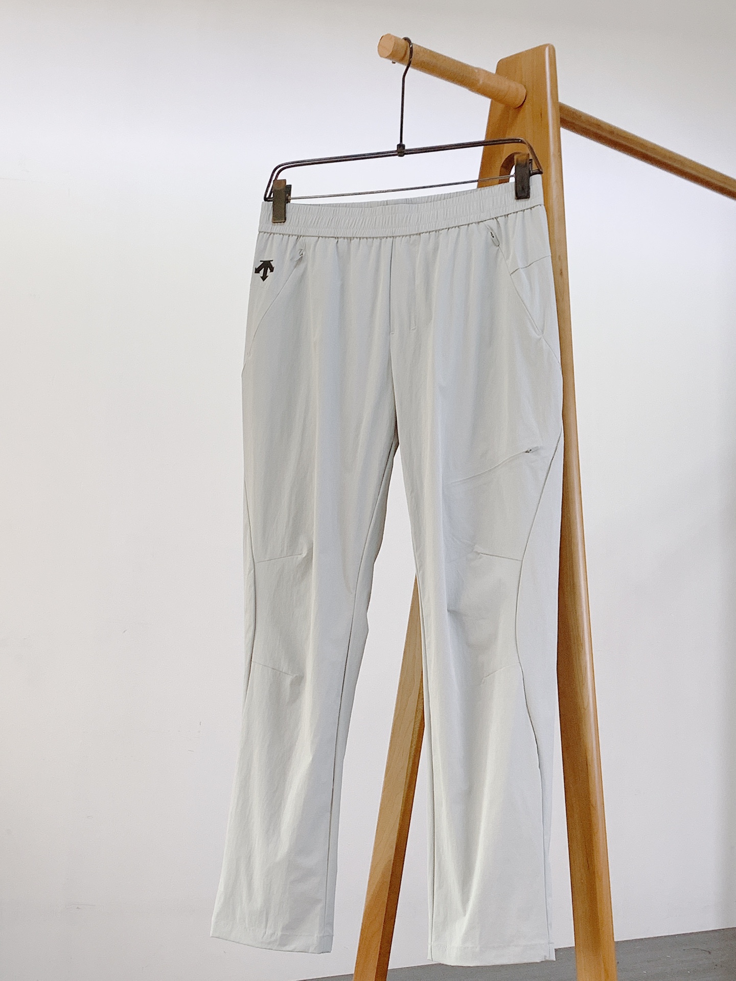 DESCENTE 迪桑特 2026SS春夏新品 冰感速干直筒休闲裤👖夏日男士神裤来袭甄选高弹冰感速干面料