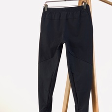 ARCTERYX 始祖鸟 2026SS春夏新品机能速干束脚裤|通勤户外双开挂轻量化速干面料,透气防泼还显 ARCTERYX 始祖鸟 2026SS春夏新品机能速干束脚裤|通勤户外双开挂轻量化速干面料,透气防泼还显