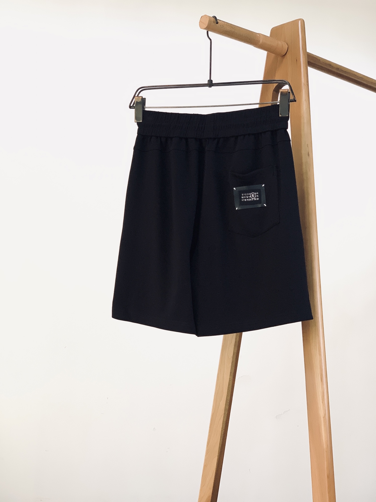 Maison Margiela MM6 马丁马吉拉 2026SS春夏新品马吉拉经典数字标短裤🩳极简主义爱