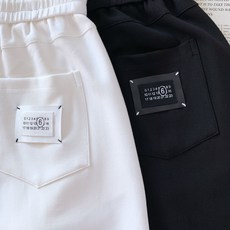 Maison Margiela MM6 马丁马吉拉 2026SS春夏新品马吉拉经典数字标短裤🩳极简主义爱 Maison Margiela MM6 马丁马吉拉 2026SS春夏新品马吉拉经典数字标短裤🩳极简主义爱
