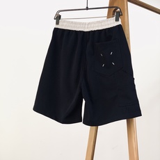 Maison Margiela MM6 马丁马吉拉 2026SS春夏新品撞色腰重磅休闲短裤🩳小众高街松弛 Maison Margiela MM6 马丁马吉拉 2026SS春夏新品撞色腰重磅休闲短裤🩳小众高街松弛