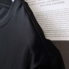 Dior Homme 迪奥·桀傲 2026SS春夏新品经典字母印花短袖T恤👕高支丝光棉面料,软糯挺括,上 Dior Homme 迪奥·桀傲 2026SS春夏新品经典字母印花短袖T恤👕高支丝光棉面料,软糯挺括,上