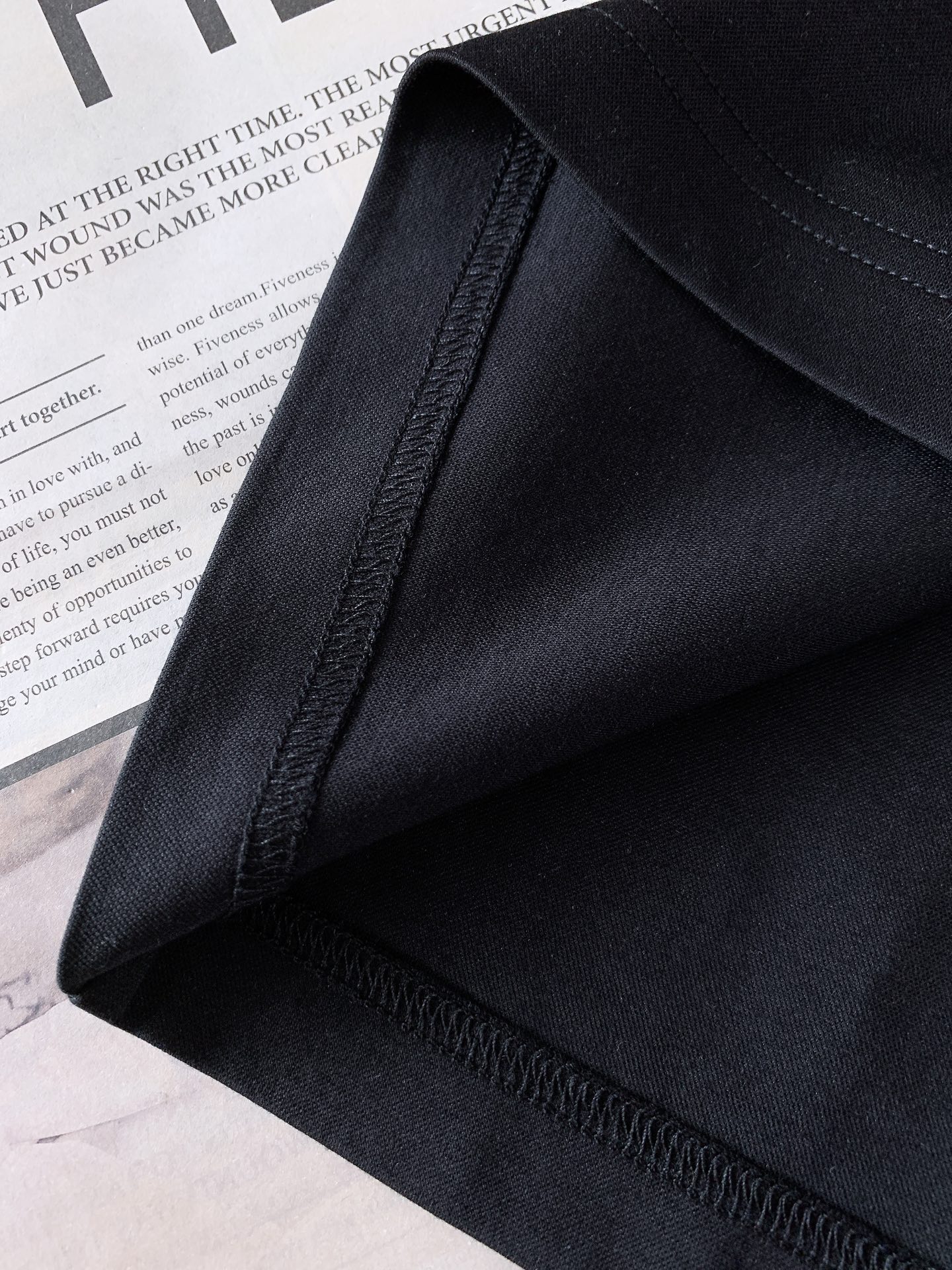 Brunello Cucinelli 布鲁奈罗.库奇内利 2026SS春夏新品BC撞色领徽章轻奢短袖T恤