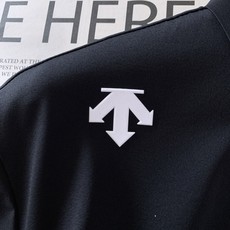 DESCENTE 迪桑特 2026SS春夏新品 箭头冰感Polo衫👕高弹冰感速干面料,上身丝滑冰凉,透气 DESCENTE 迪桑特 2026SS春夏新品 箭头冰感Polo衫👕高弹冰感速干面料,上身丝滑冰凉,透气