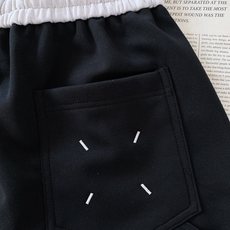 Maison Margiela MM6 马丁马吉拉 2026SS春夏新品撞色腰重磅休闲短裤🩳小众高街松弛 Maison Margiela MM6 马丁马吉拉 2026SS春夏新品撞色腰重磅休闲短裤🩳小众高街松弛