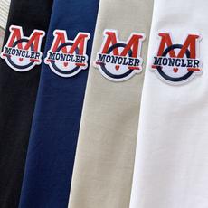 Moncler 蒙口 2026SS春夏新品经典M徽标短袖👕高支精梳棉打造软糯挺括质感,透气不闷汗,久穿不 Moncler 蒙口 2026SS春夏新品经典M徽标短袖👕高支精梳棉打造软糯挺括质感,透气不闷汗,久穿不