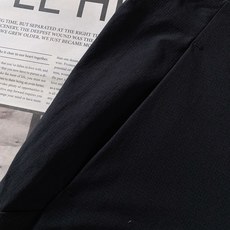 ARCTERYX 始祖鸟 2026SS春夏新品轻商务户外机能五分短裤🩳专为夏日打造的全能型短裤,把户外硬 ARCTERYX 始祖鸟 2026SS春夏新品轻商务户外机能五分短裤🩳专为夏日打造的全能型短裤,把户外硬