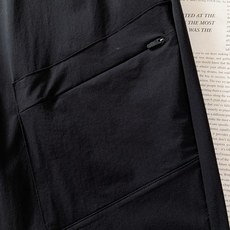 ARCTERYX 始祖鸟 2026SS春夏新品轻量直筒速干休闲裤👖一条承包四季穿搭的全能休闲裤,把户外硬 ARCTERYX 始祖鸟 2026SS春夏新品轻量直筒速干休闲裤👖一条承包四季穿搭的全能休闲裤,把户外硬