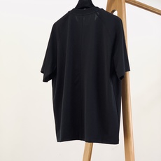ARCTERYX 始祖鸟 2026SS春夏新品经典发泡大logo短袖T恤,采用重磅精梳棉打造,面料扎实挺 ARCTERYX 始祖鸟 2026SS春夏新品经典发泡大logo短袖T恤,采用重磅精梳棉打造,面料扎实挺