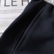 Maison Margiela MM6 马丁马吉拉 2026SS春夏新品撞色腰数字刺绣短裤,高克重空气层 Maison Margiela MM6 马丁马吉拉 2026SS春夏新品撞色腰数字刺绣短裤,高克重空气层