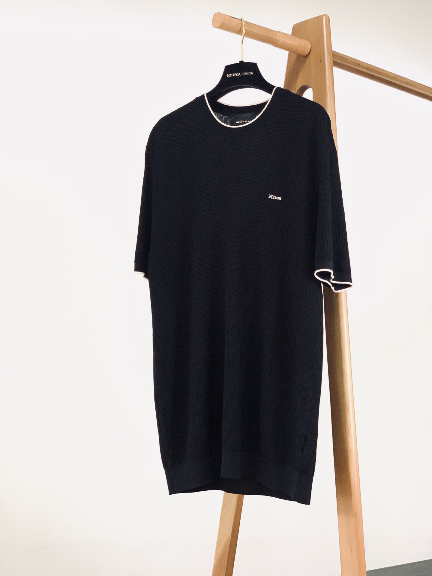 Kiton 奇顿 2026SS春夏新品那不勒斯顶奢镂空针织短袖👕源自意大利那不勒斯工坊的匠心单品，采用品