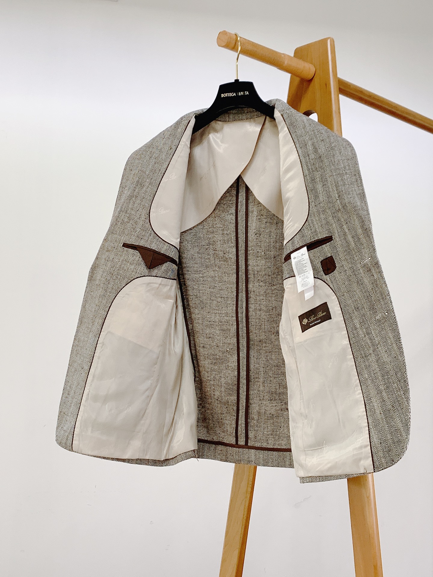 LoroPiana L.P SS早春新品高定人字纹休闲西装｜雅痞绅士的衣橱刚需进口羊毛亚麻混纺材质，天然