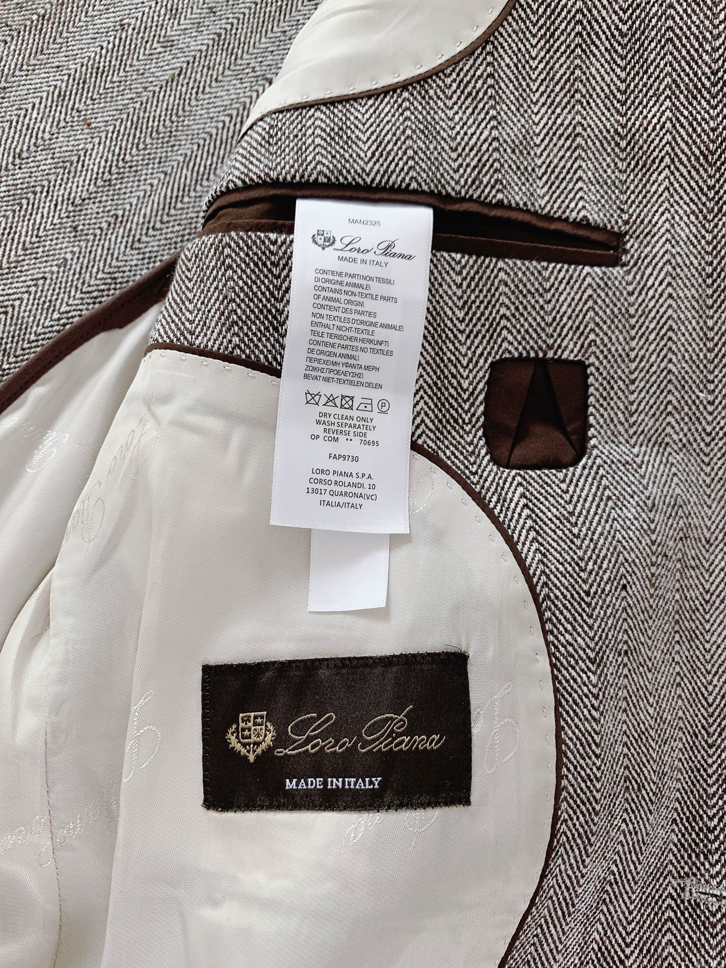 LoroPiana L.P SS早春新品高定人字纹休闲西装｜雅痞绅士的衣橱刚需进口羊毛亚麻混纺材质，天然
