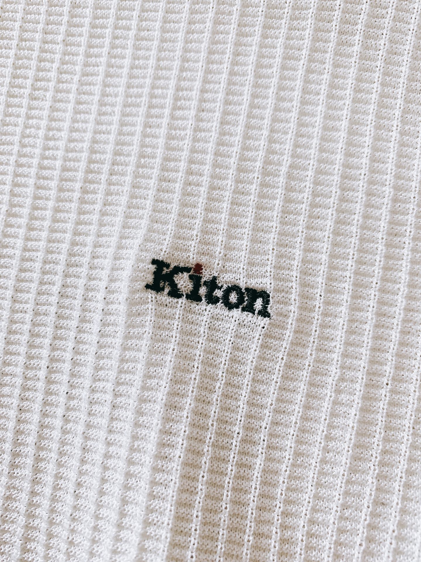 Kiton 奇顿 2026SS春夏新品那不勒斯顶奢镂空针织短袖👕源自意大利那不勒斯工坊的匠心单品，采用品