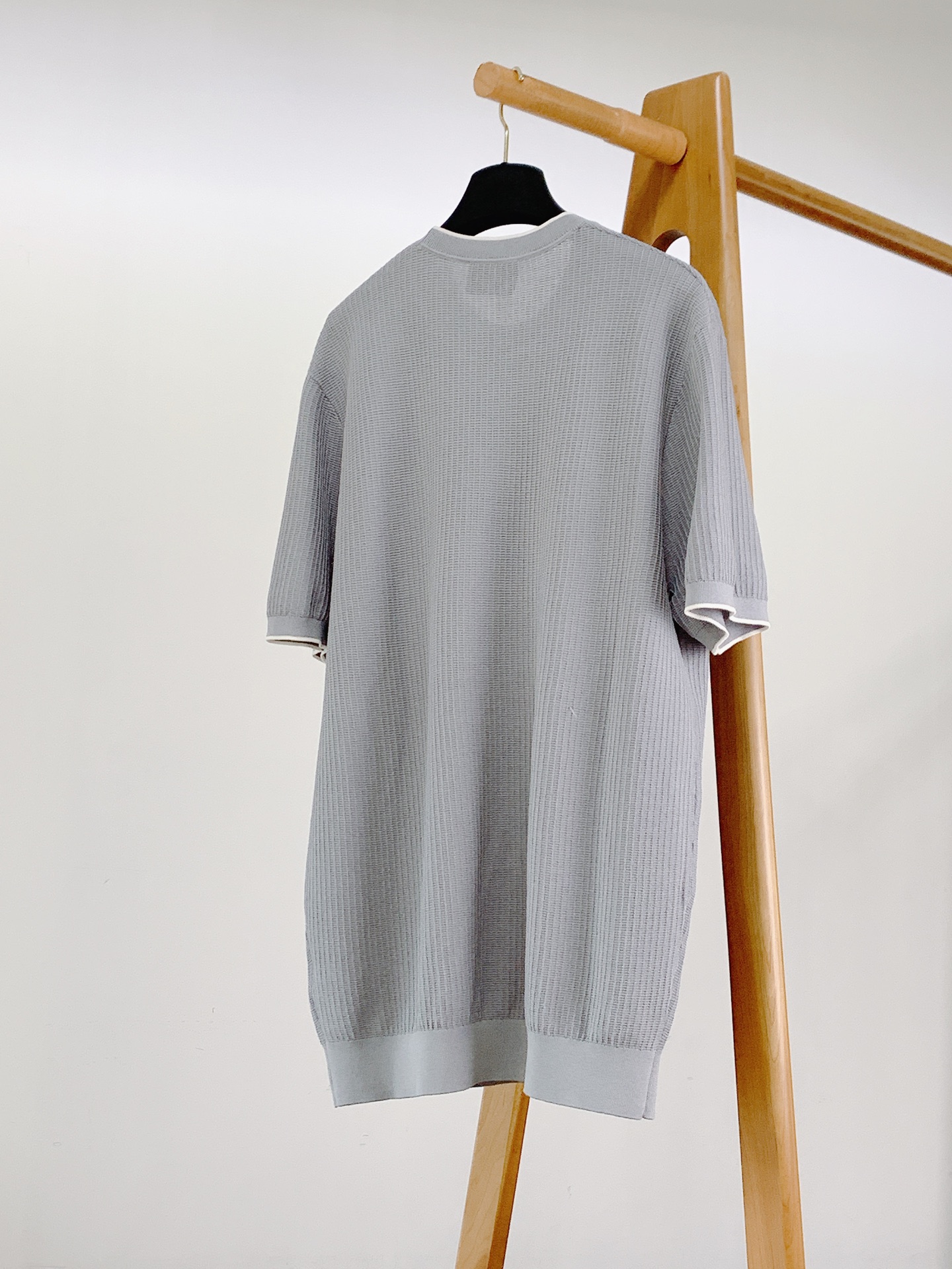 Kiton 奇顿 2026SS春夏新品那不勒斯顶奢镂空针织短袖👕源自意大利那不勒斯工坊的匠心单品，采用品