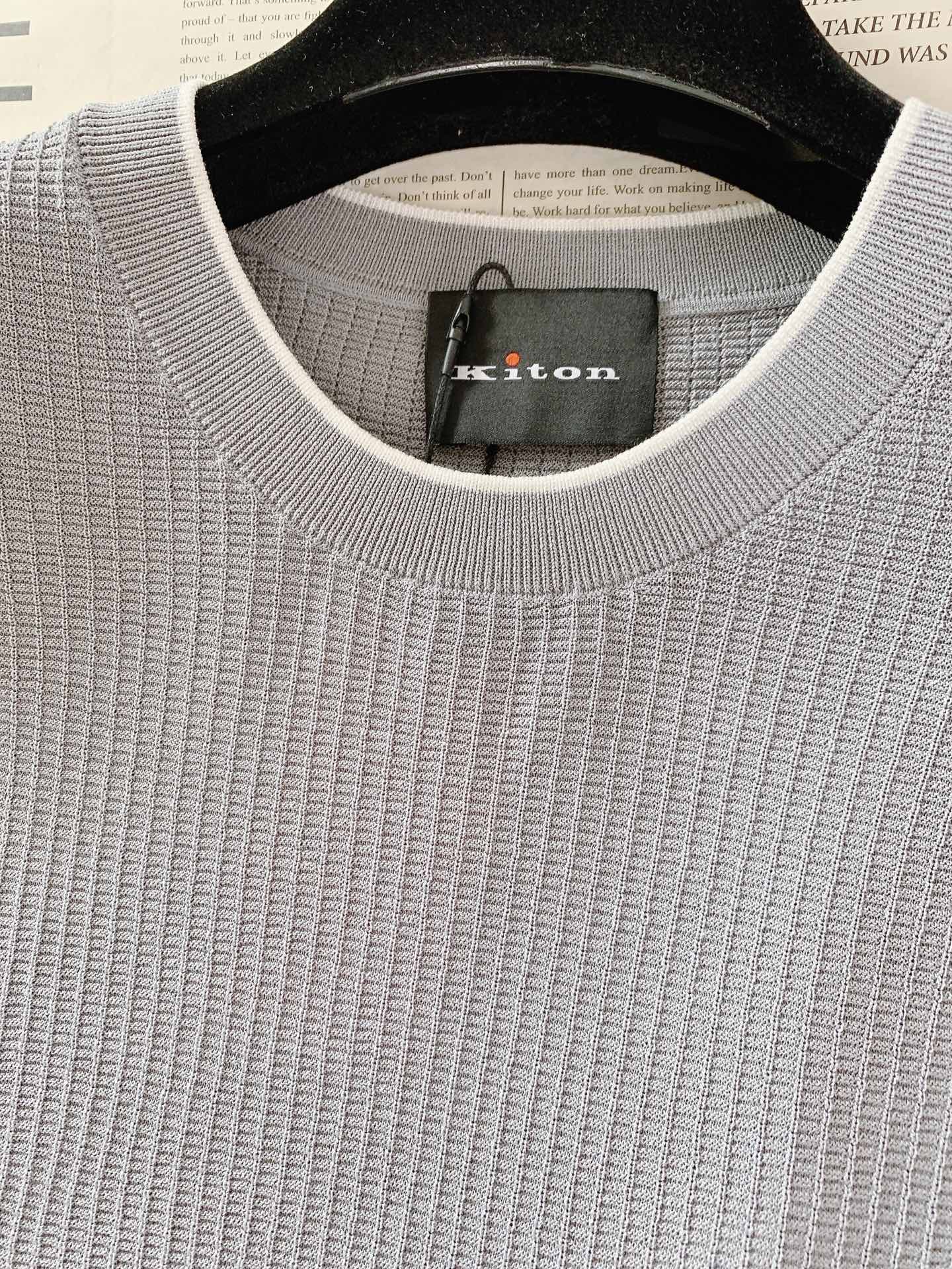 Kiton 奇顿 2026SS春夏新品那不勒斯顶奢镂空针织短袖👕源自意大利那不勒斯工坊的匠心单品，采用品