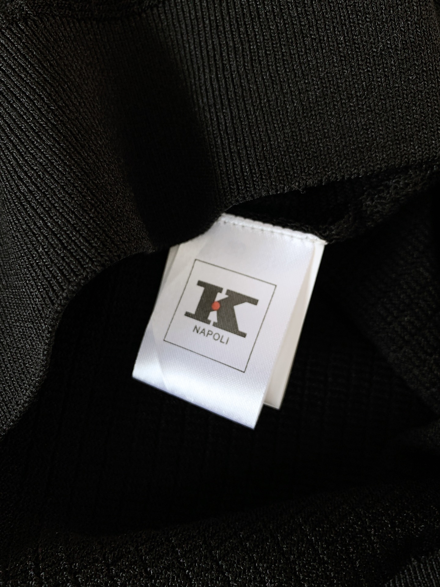 Kiton 奇顿 2026SS春夏新品那不勒斯顶奢镂空针织短袖👕源自意大利那不勒斯工坊的匠心单品，采用品