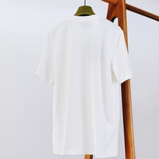 Gucci 古驰 2026SS春夏新品经典撞色发泡字母标识短袖👕甄选重磅双纱精梳棉打造,液氨定型工艺加持 Gucci 古驰 2026SS春夏新品经典撞色发泡字母标识短袖👕甄选重磅双纱精梳棉打造,液氨定型工艺加持