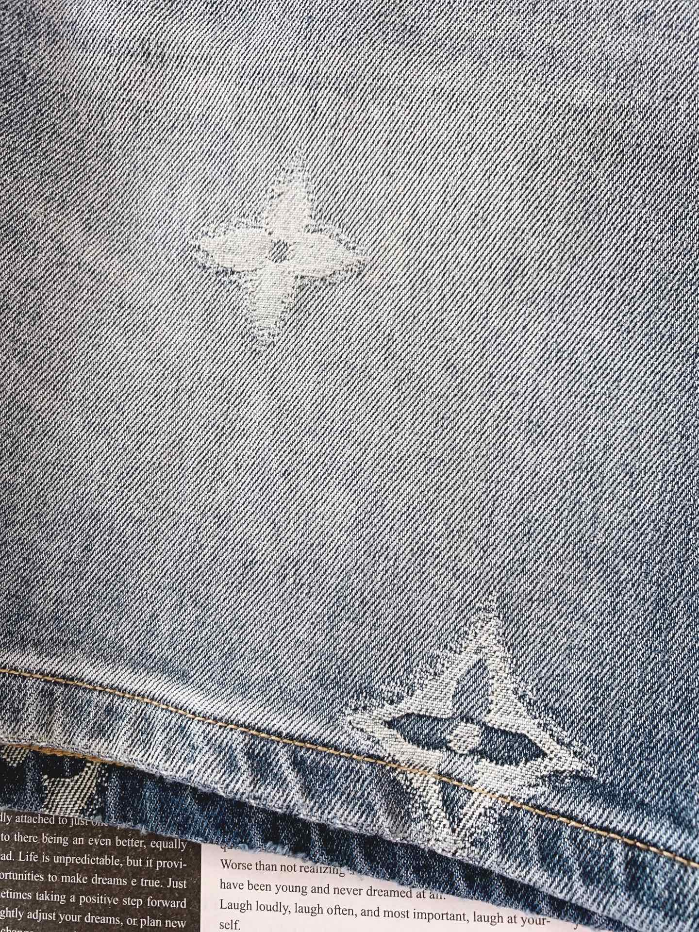 LouisVuitton 路易威登 2026SS春夏新品Monogram提花牛仔短裤🩳高支重磅牛仔布料，