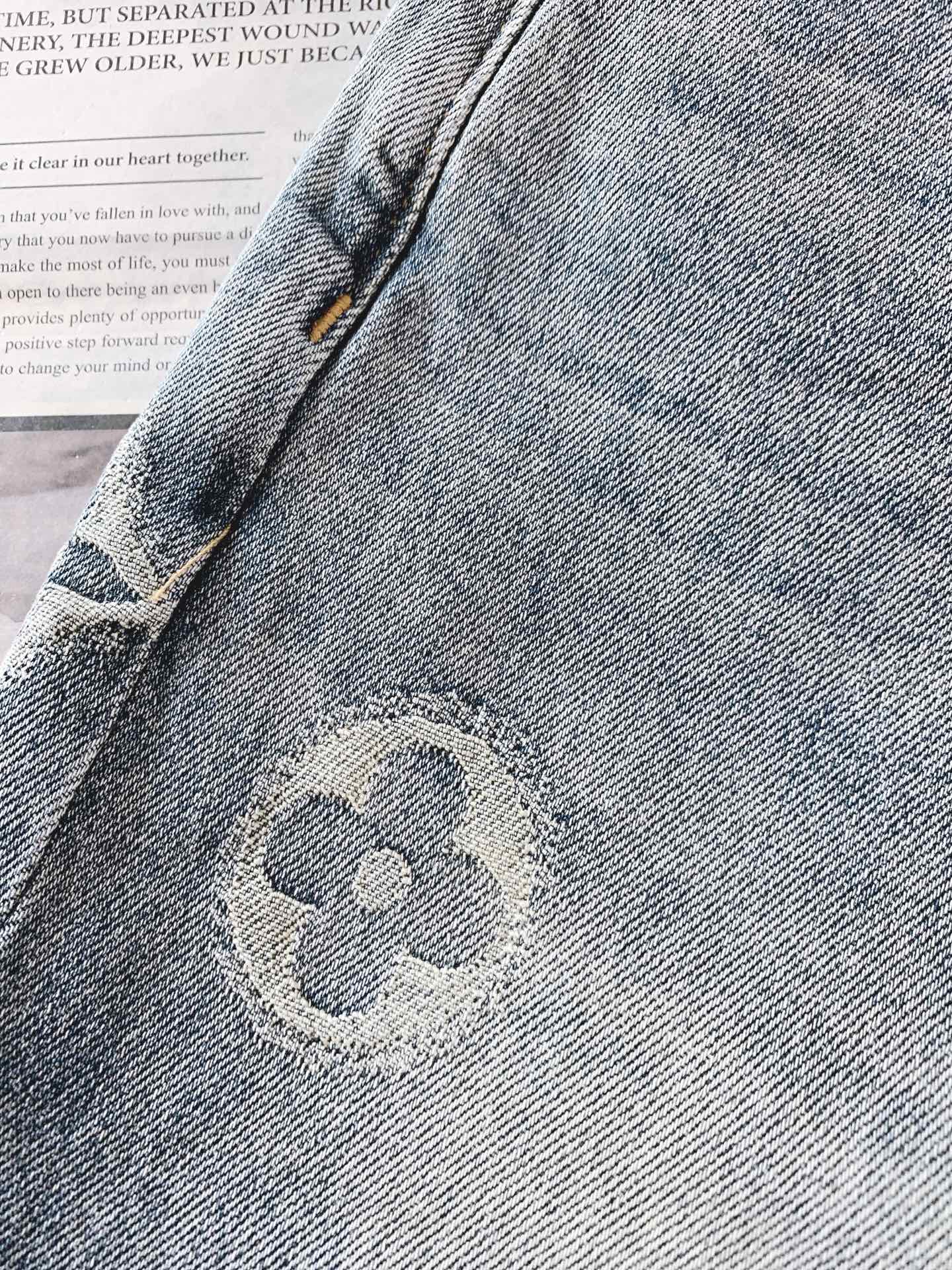 LouisVuitton 路易威登 2026SS春夏新品Monogram提花牛仔短裤🩳高支重磅牛仔布料，