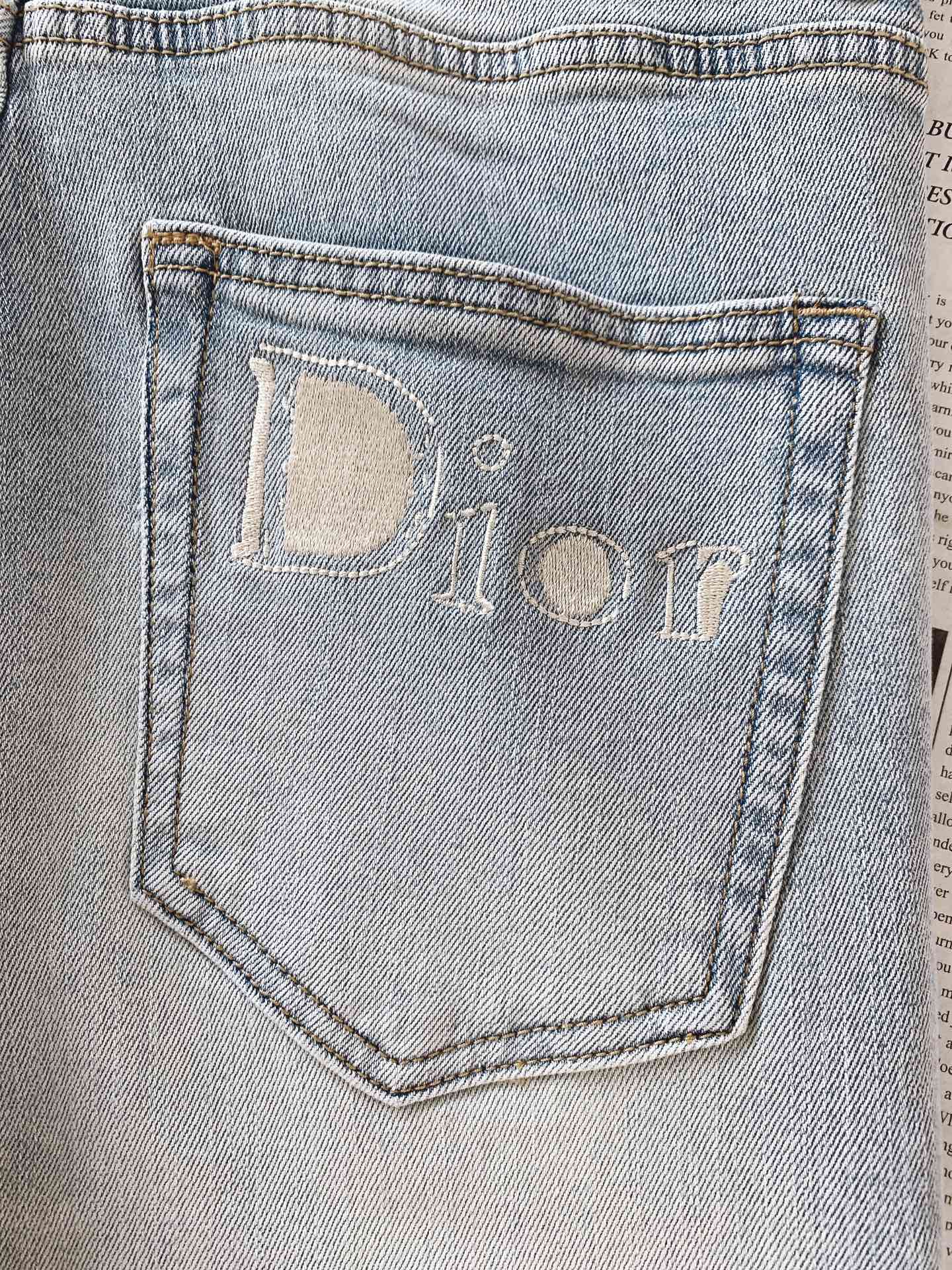 Dior Homme 迪奥·桀傲 CD刺绣直筒牛仔裤👖重磅水洗牛仔面料｜石洗工艺+抗皱不易变形定制金属纽