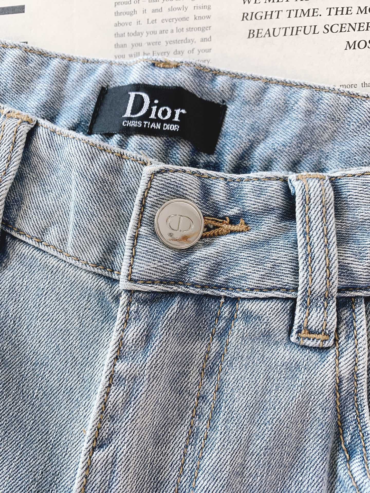 Dior Homme 迪奥·桀傲 CD刺绣直筒牛仔裤👖重磅水洗牛仔面料｜石洗工艺+抗皱不易变形定制金属纽