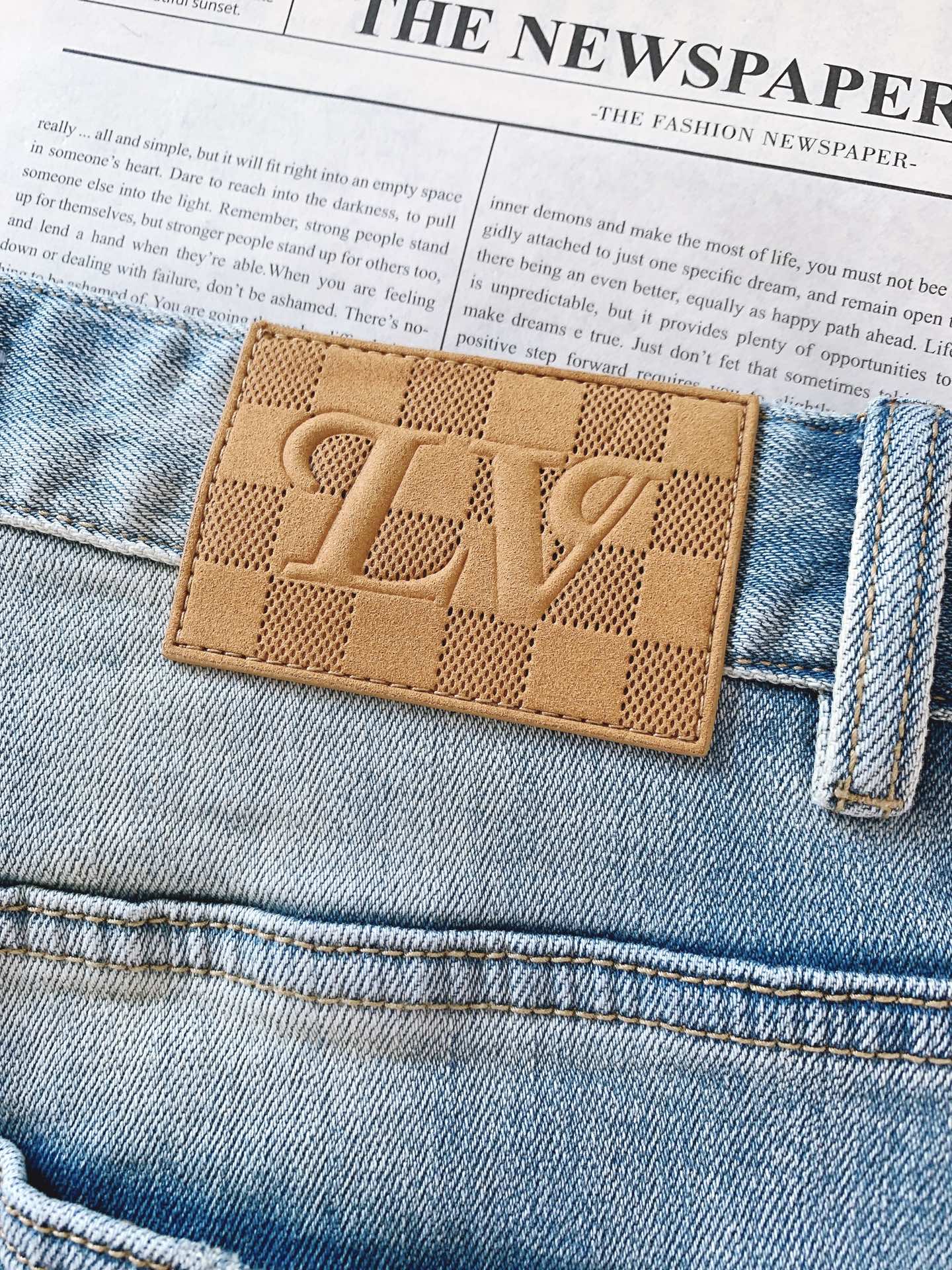 LouisVuitton 路易威登 破洞刺绣直筒牛仔裤👖重磅水洗牛仔面料｜石洗工艺+抗皱不易变形定制金属