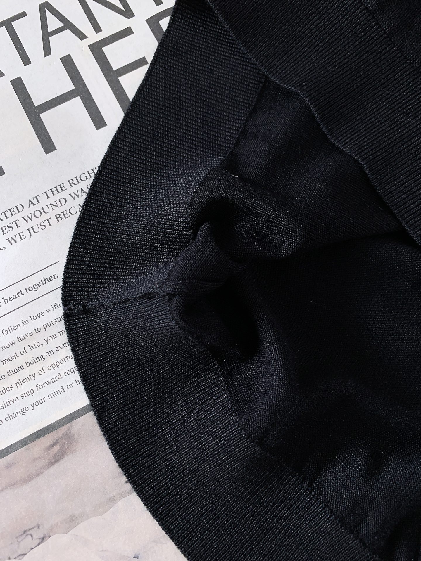 LoroPiana L.P SS春夏新品 Loro Piana翻领针织短袖材质 桑蚕丝混纺尺寸	M	  