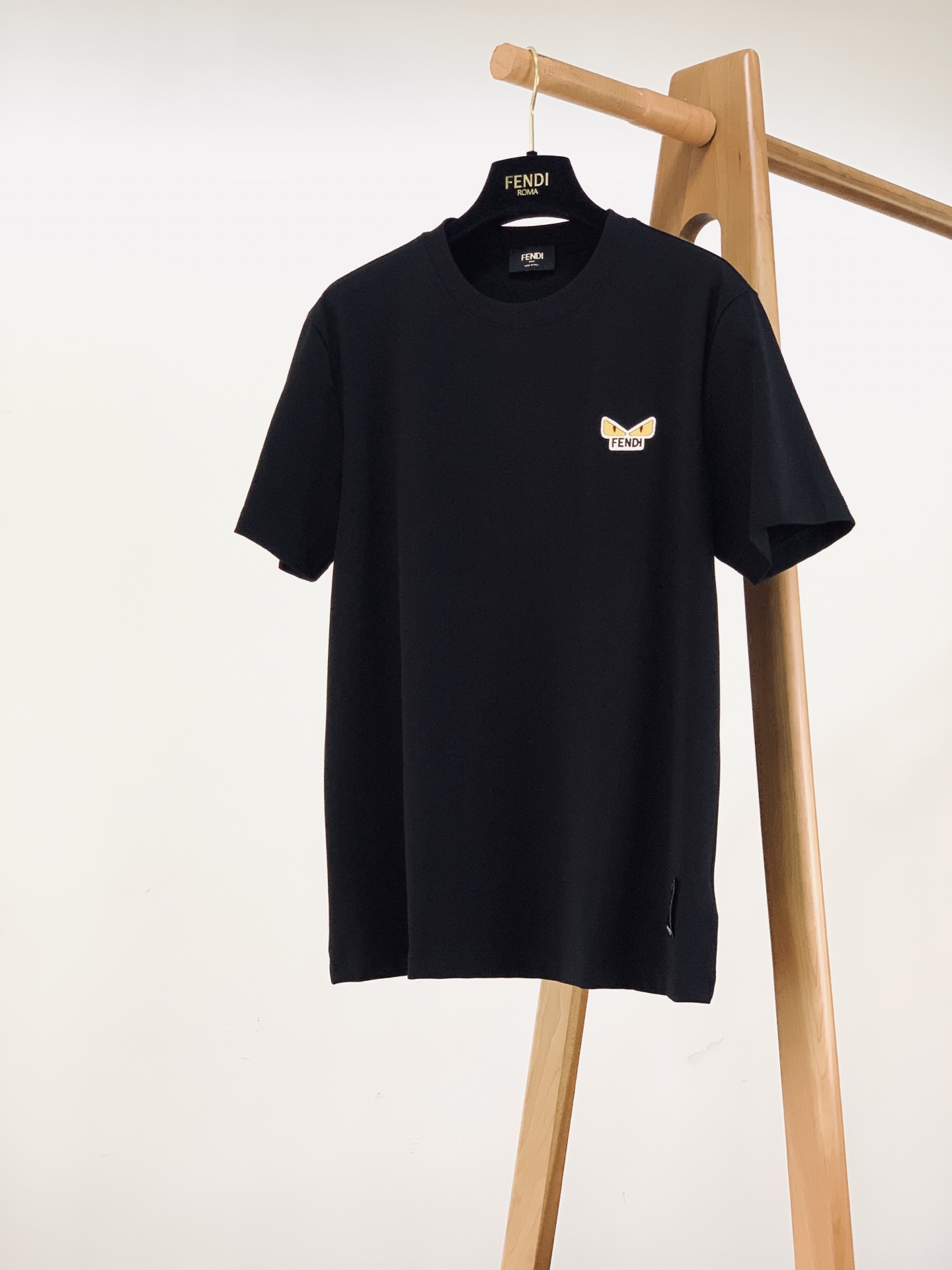 Fendi 芬迪 2026SS春夏新品小怪兽系列刺绣T恤高支长绒精梳棉｜220g重磅质感经典黄眼刺绣标识