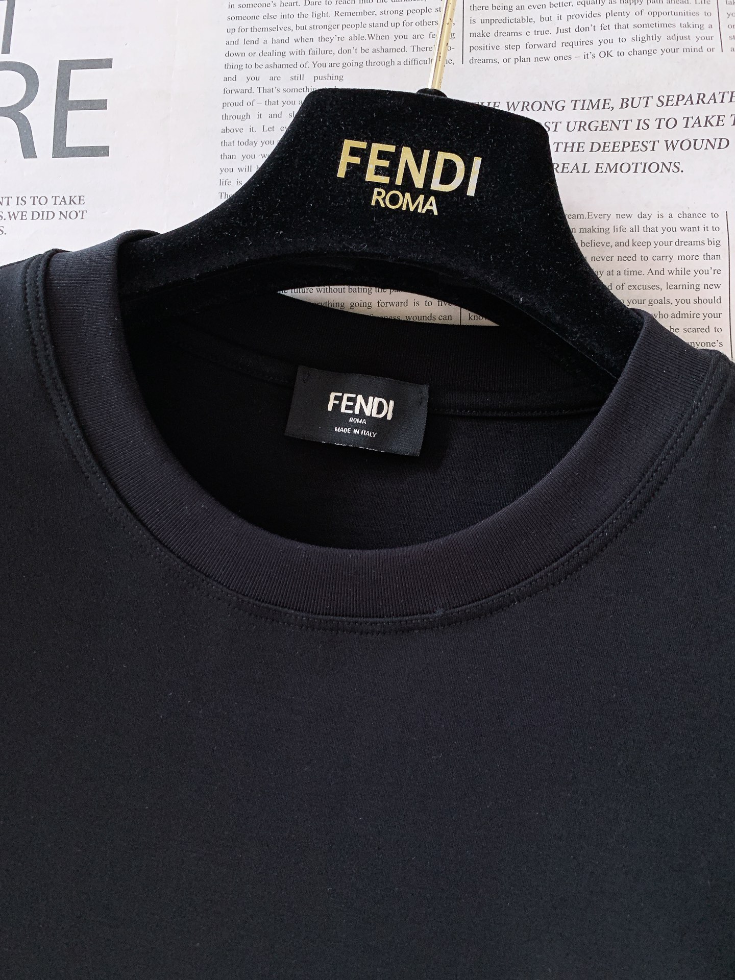 Fendi 芬迪 2026SS春夏新品小怪兽系列刺绣T恤高支长绒精梳棉｜220g重磅质感经典黄眼刺绣标识