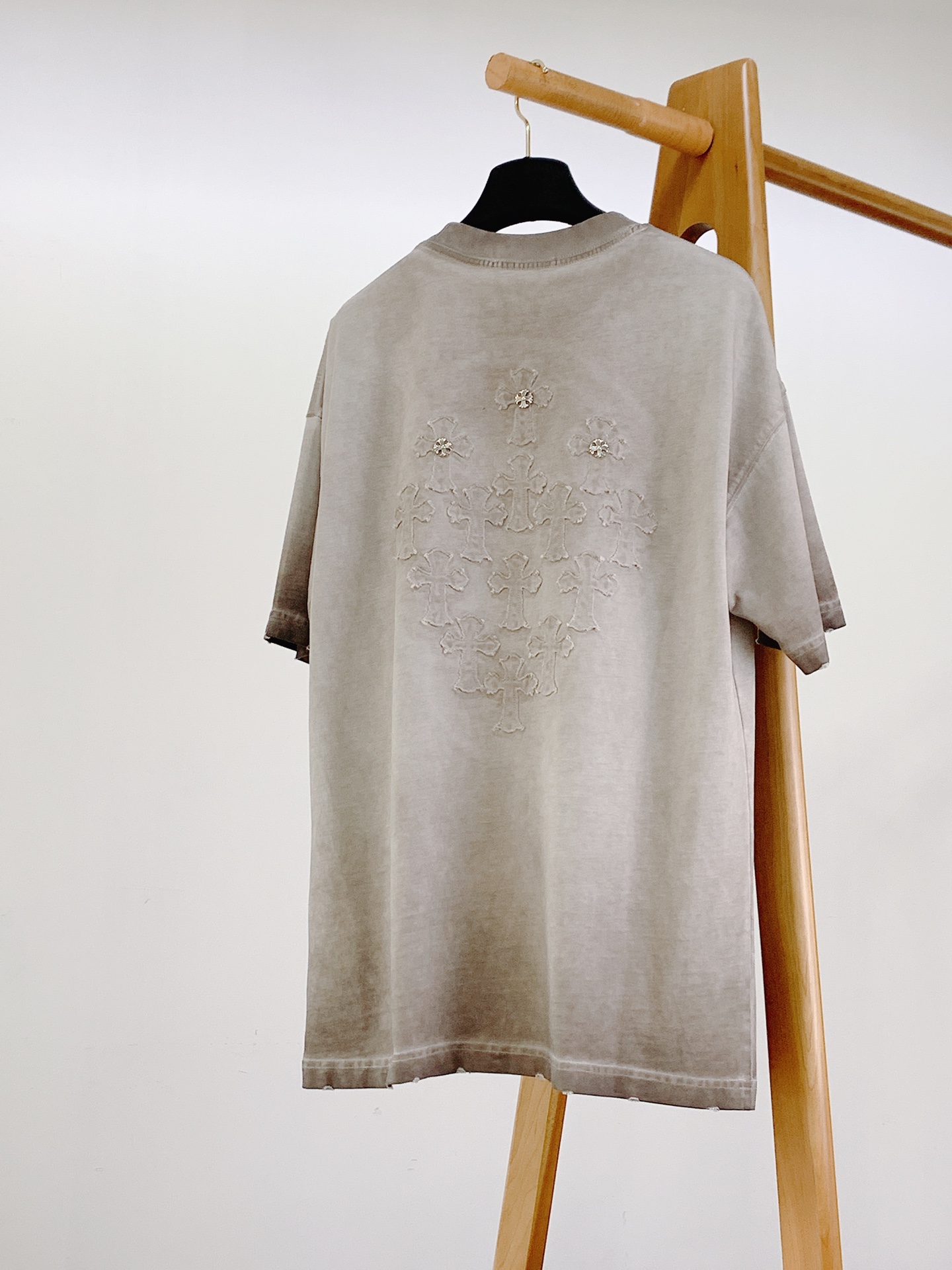 Chrome Hearts 克罗心 2026SS春夏新品 做旧渐变金属十字架T恤280g重磅双股精梳棉｜