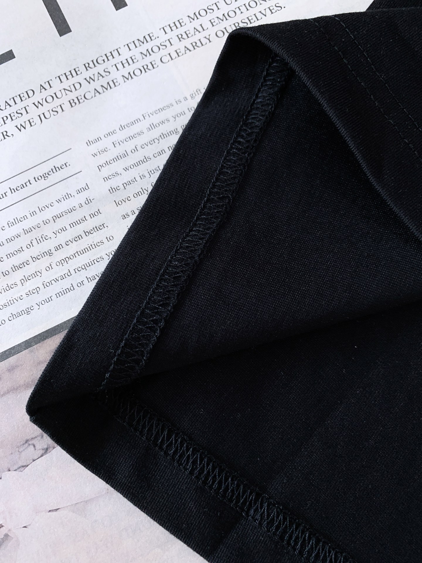 Hermès 爱马仕 2026SS春夏新品 经典橙标皮革饰牌短袖👕高支精梳棉面料软糯透气，垂坠感绝了，上