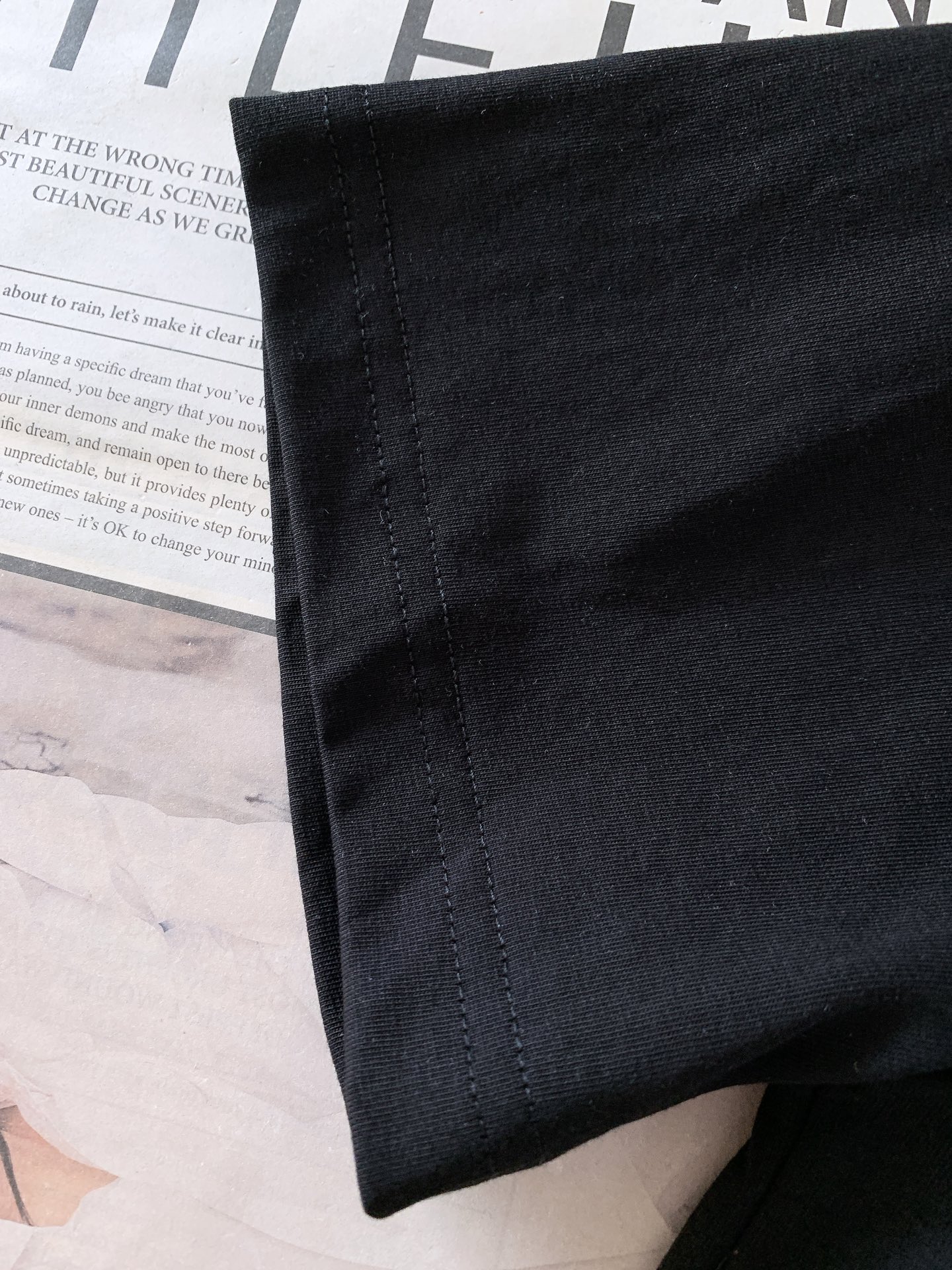 Hermès 爱马仕 2026SS春夏新品 经典橙标皮革饰牌短袖👕高支精梳棉面料软糯透气，垂坠感绝了，上