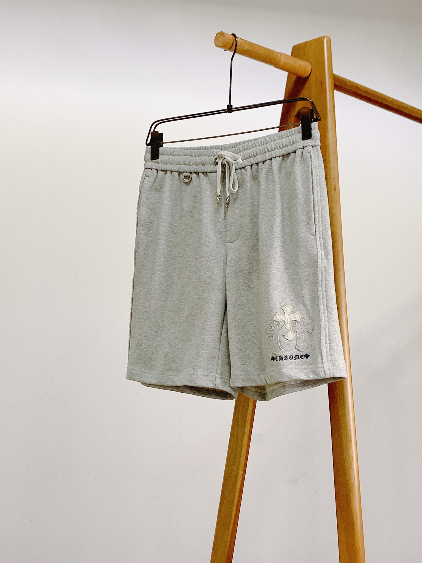 Chrome Hearts 克罗心 2026SS春夏新品 三重十字毛圈休闲短裤🩳高克重重磅毛圈面料，软糯