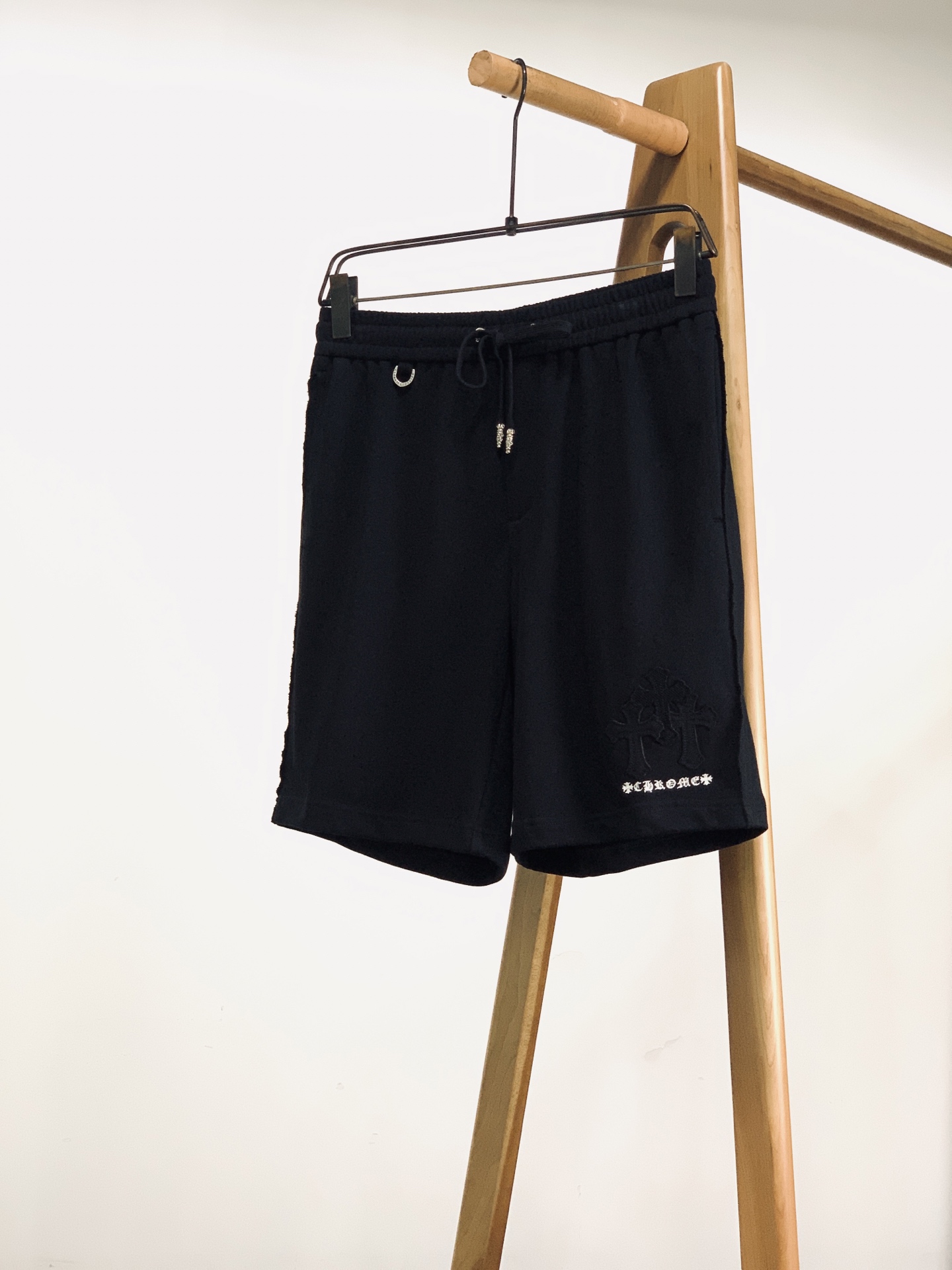 Chrome Hearts 克罗心 2026SS春夏新品 三重十字毛圈休闲短裤🩳高克重重磅毛圈面料，软糯
