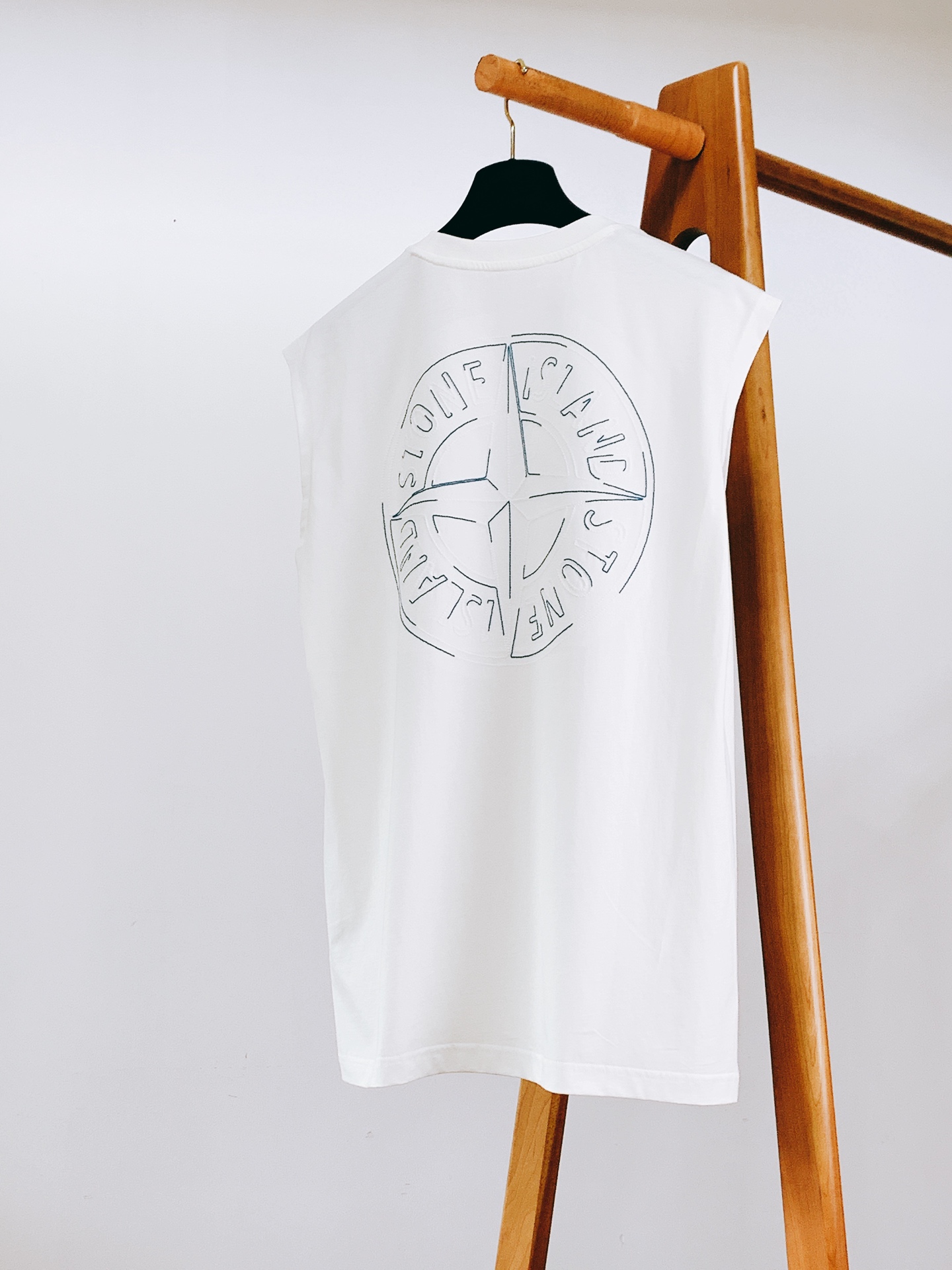 Stone Island 石头岛 2026SS春夏新品 双标刺绣无袖背心🎽定制重磅新疆长绒棉面料，软糯透